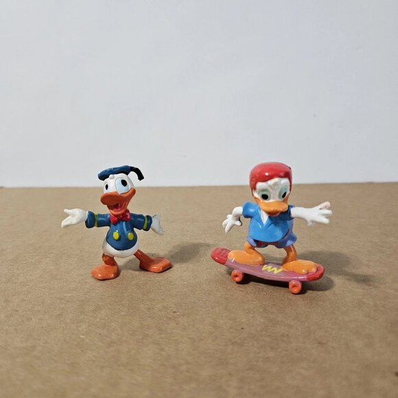 Bundle Donald Duck And Daisy Duck Disney Applause Skateboard Wind Up Sombrero - Picture 8 of 16